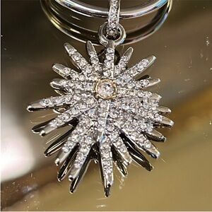 NWOT WHBM Mixed Metal Starburst Necklace